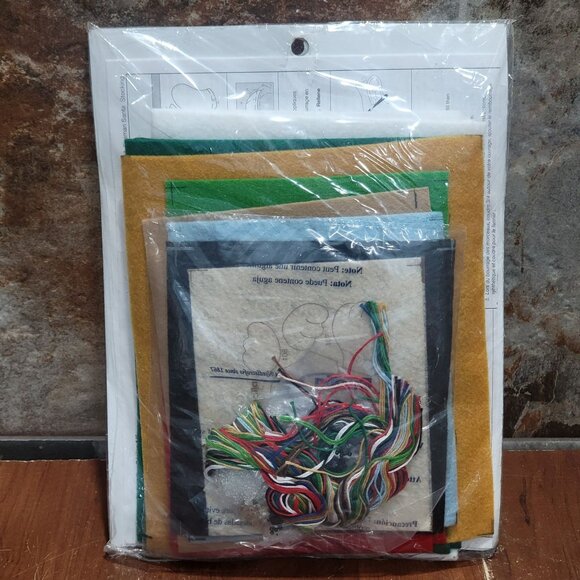 Plaid Bucilla Felt Stocking Kit 2008 Fireman Santa Dalmatian Dog 18" 86107 - Picture 2 of 11